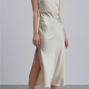 Elegant Silk Midi Dress in Cream